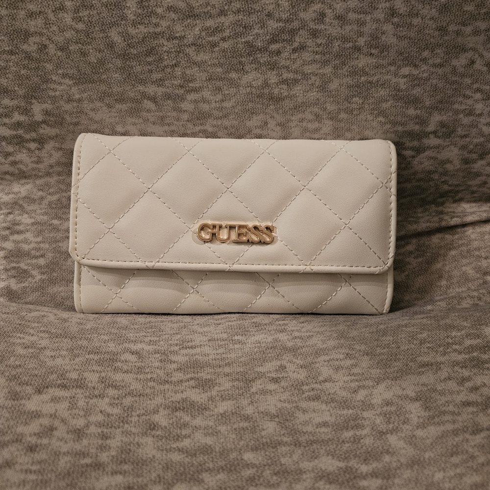 GUESS Quilted White Wallet